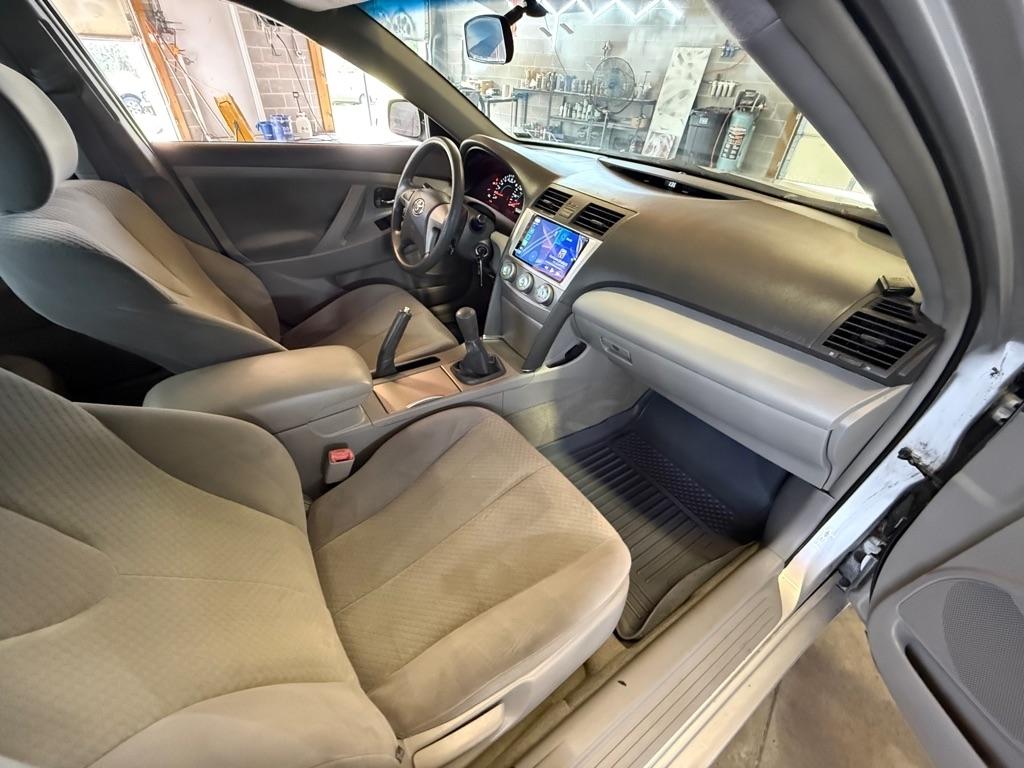 Toyota Camry SE 5-Spd AT 2009