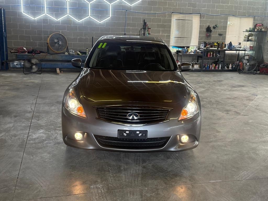 Infiniti G25  2011