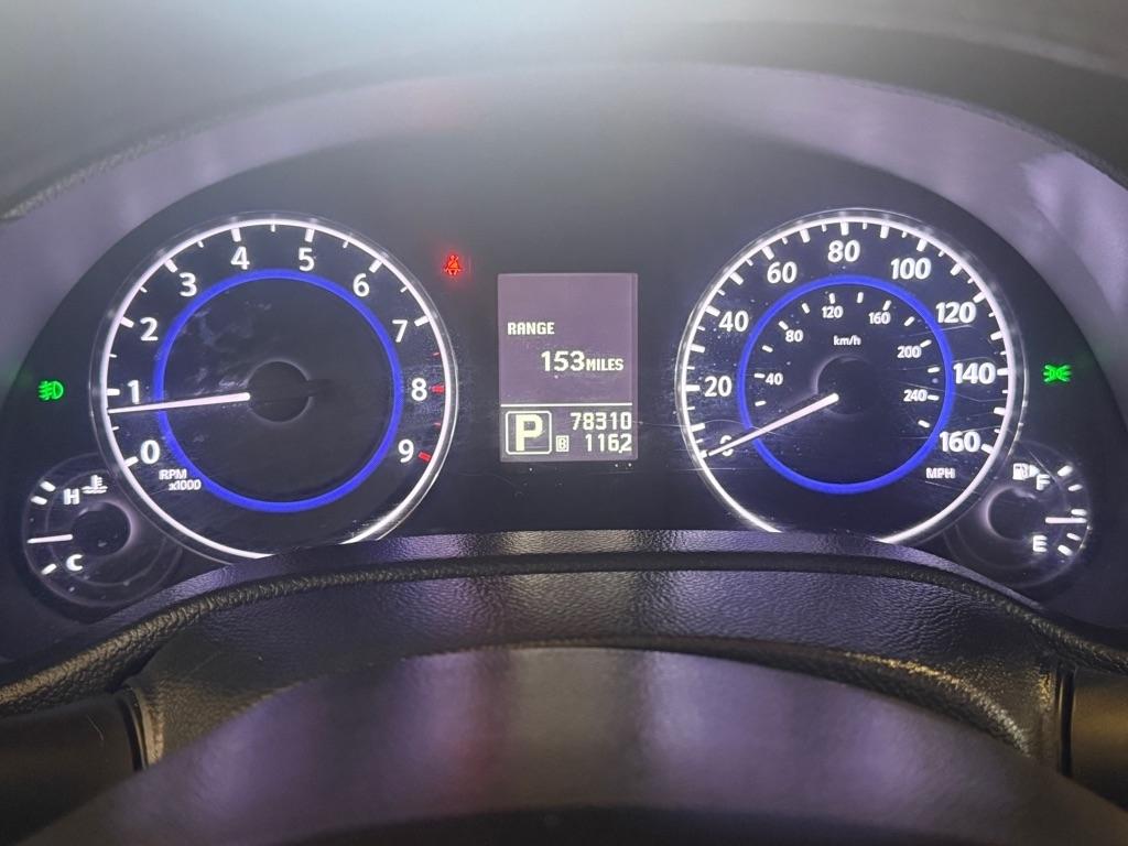 Infiniti G25  2011