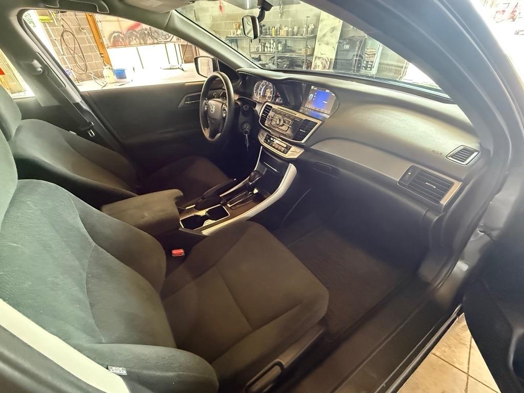 Honda Accord LX Sedan CVT 2013