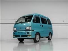 1998 Mitsubishi Van 