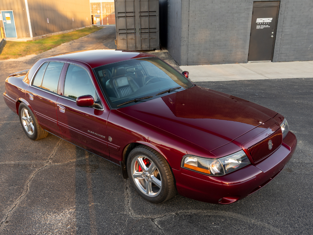 2004 Mercury Marauder photo 2