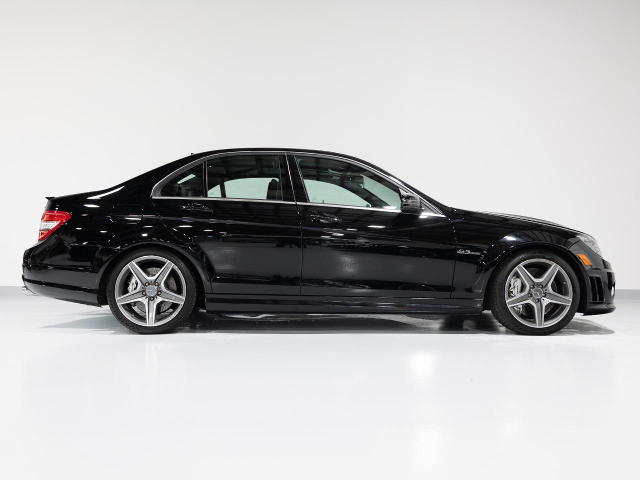 2011 Mercedes-Benz C-Class C63 AMG - Photo 12