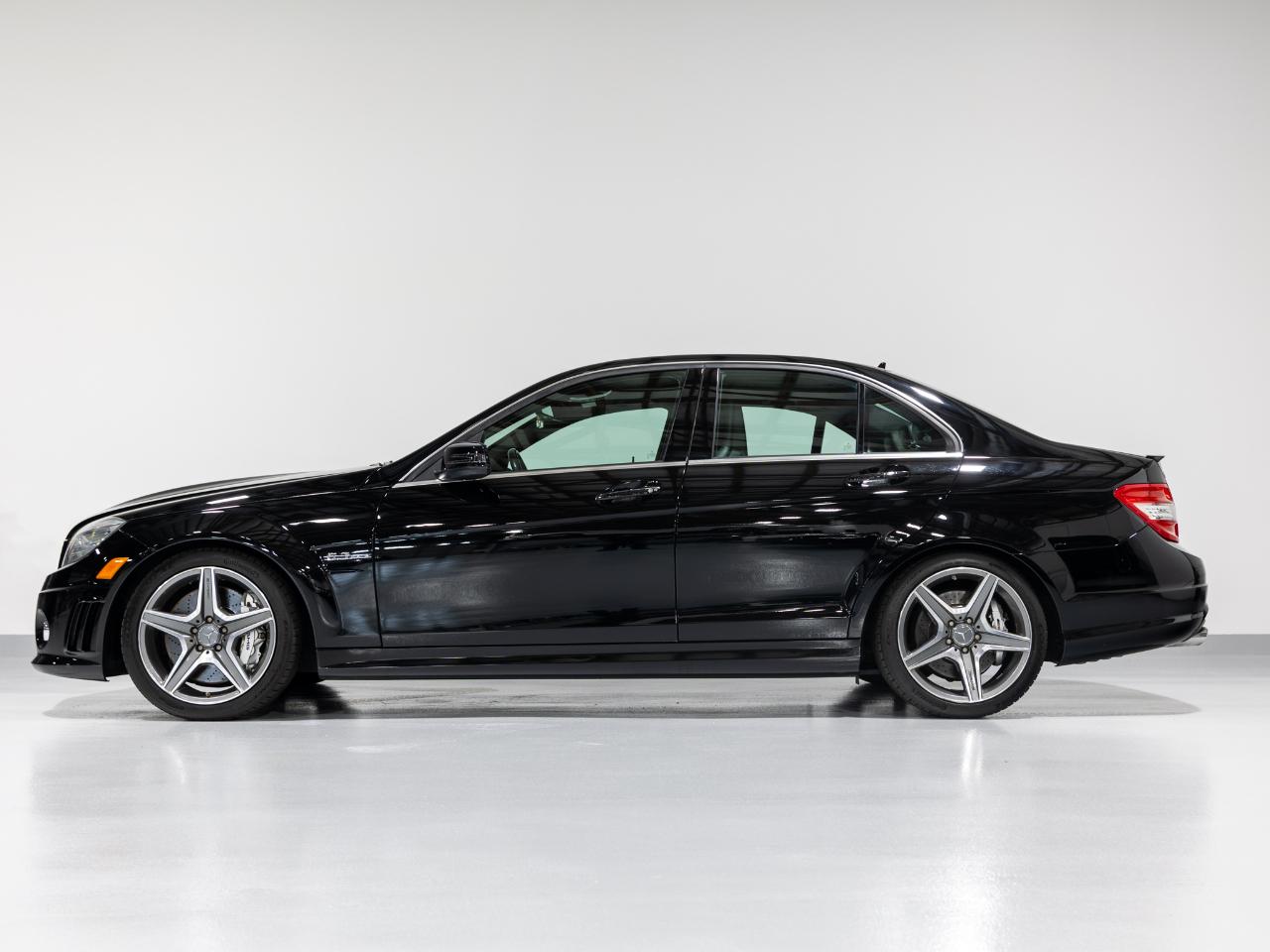 2011 Mercedes-Benz C-Class C63 AMG - Photo 14