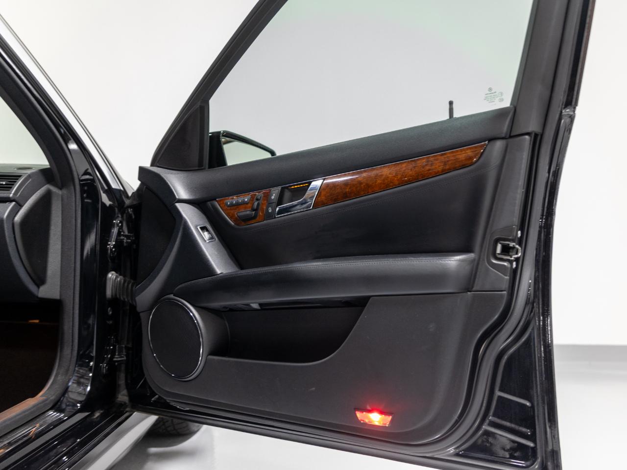 2011 Mercedes-Benz C-Class C63 AMG - Photo 60