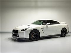 2010 Nissan GT-R 