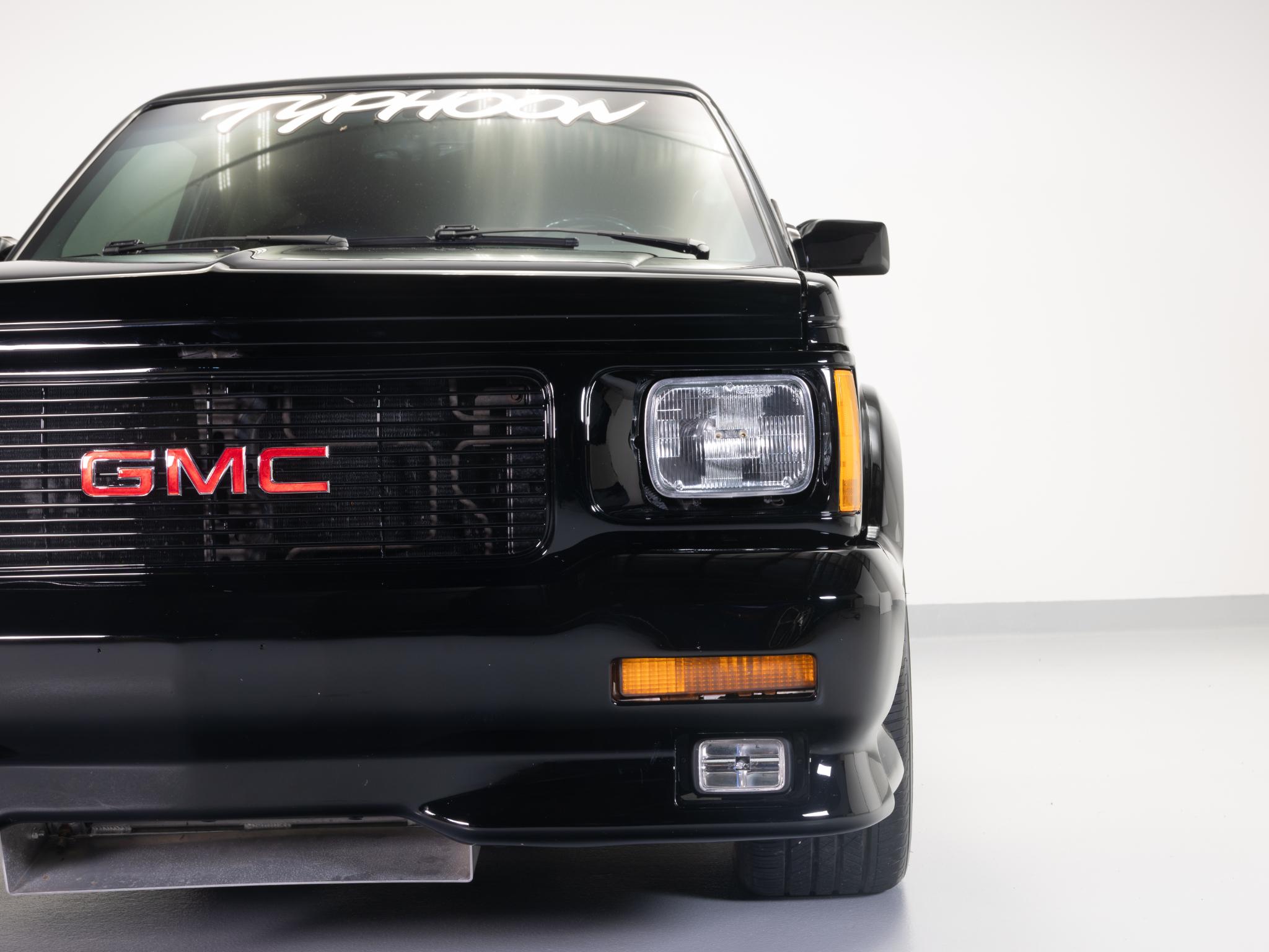 1993 GMC Typhoon - Photo 7
