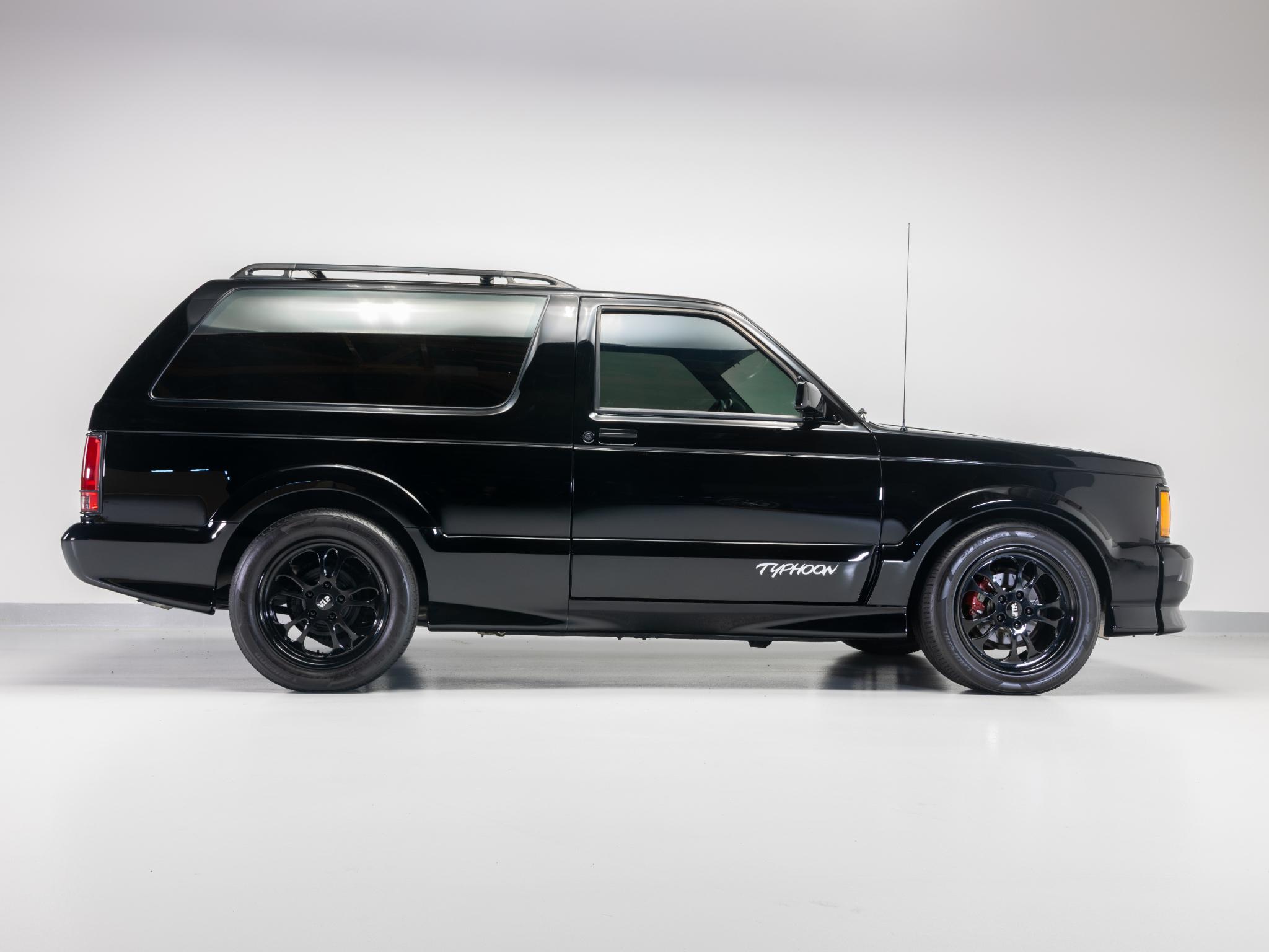 1993 GMC Typhoon - Photo 16