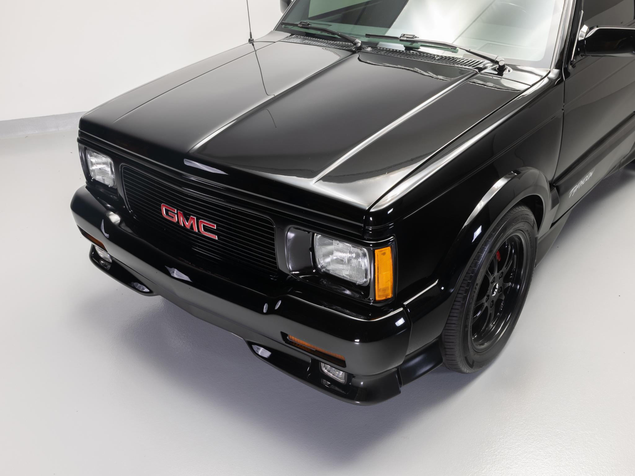 1993 GMC Typhoon - Photo 21