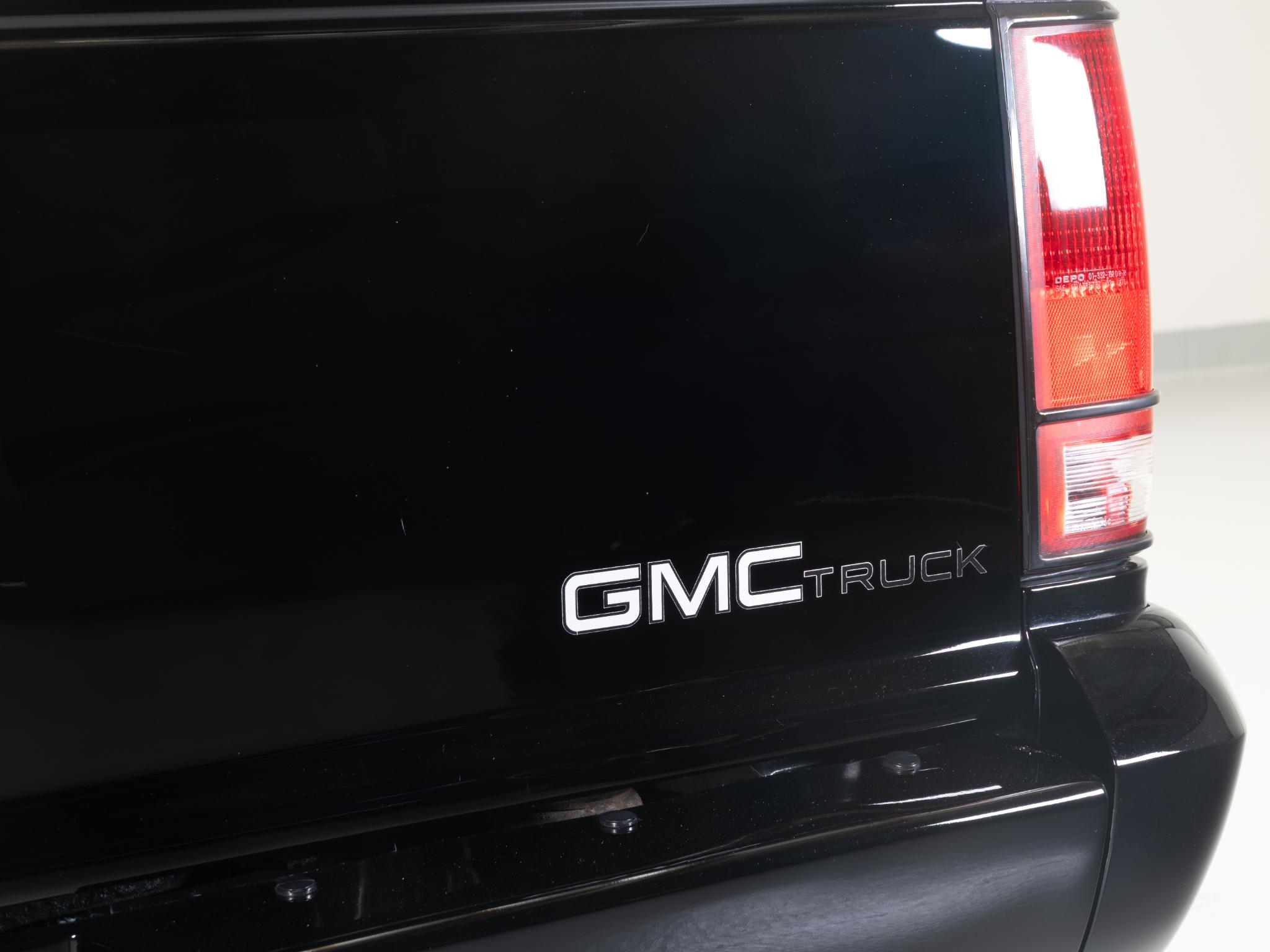 1993 GMC Typhoon - Photo 38