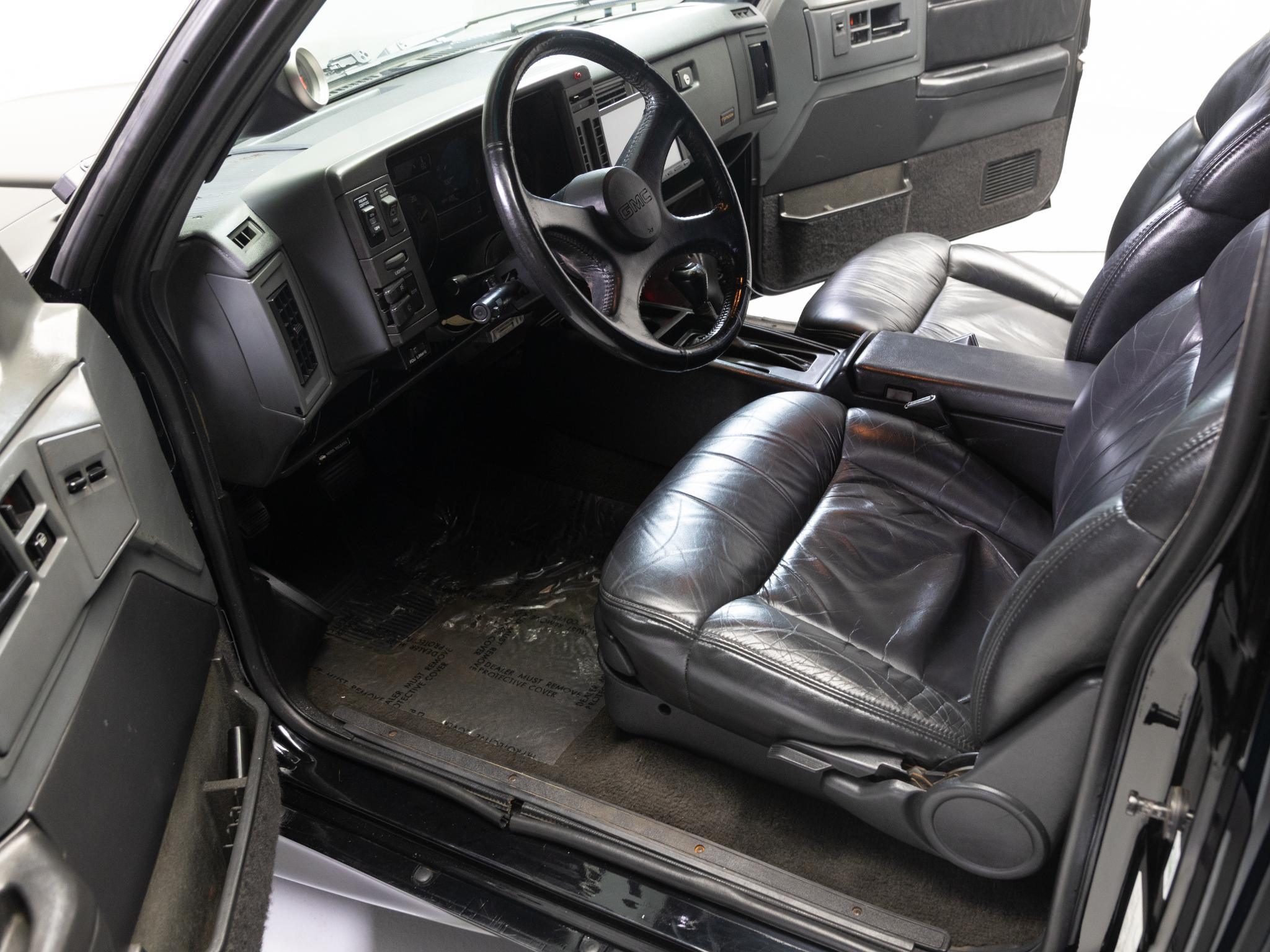 1993 GMC Typhoon - Photo 53