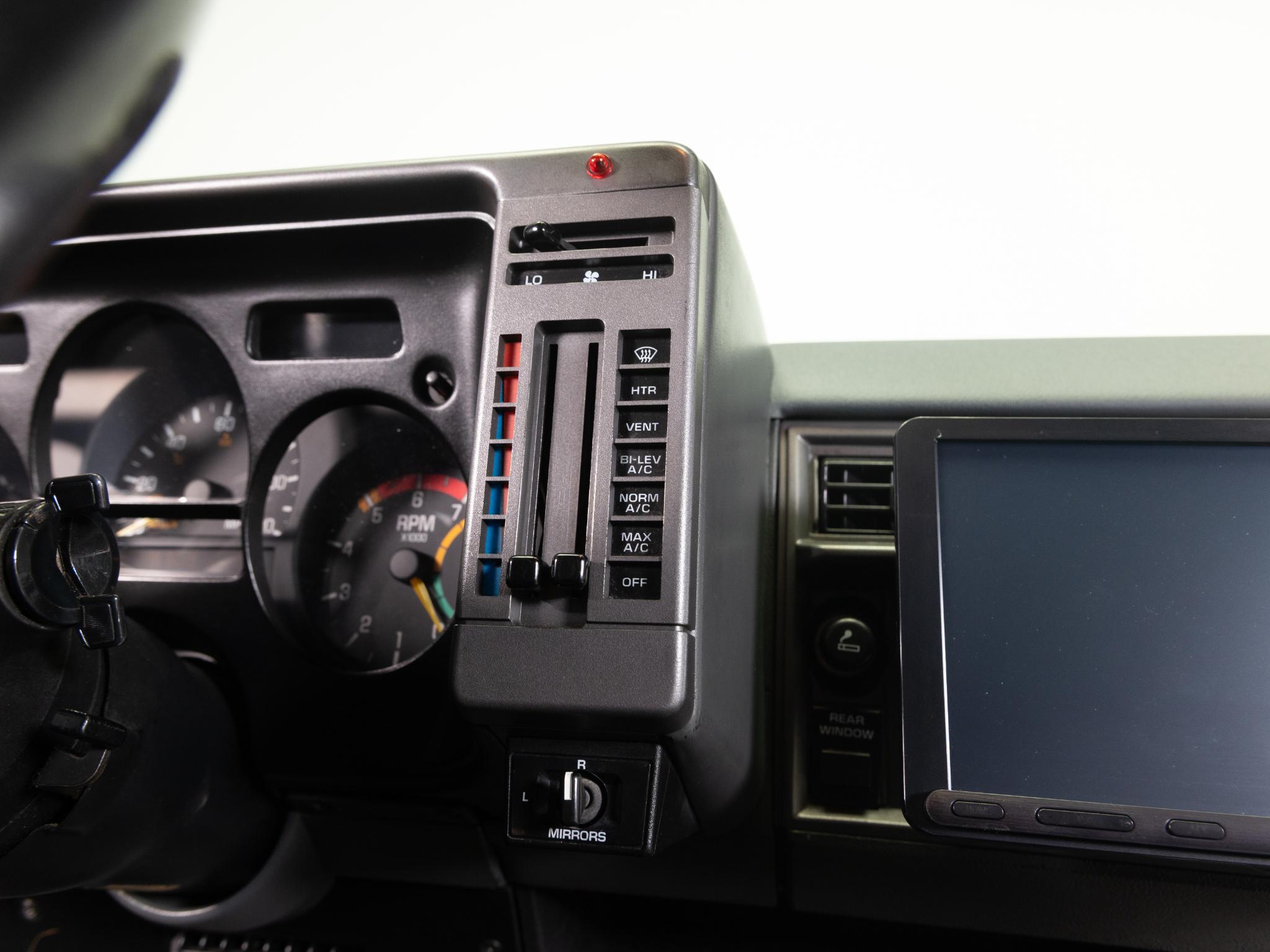 1993 GMC Typhoon - Photo 68