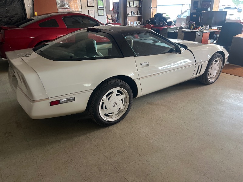 Chevrolet Corvette Coupe 1988