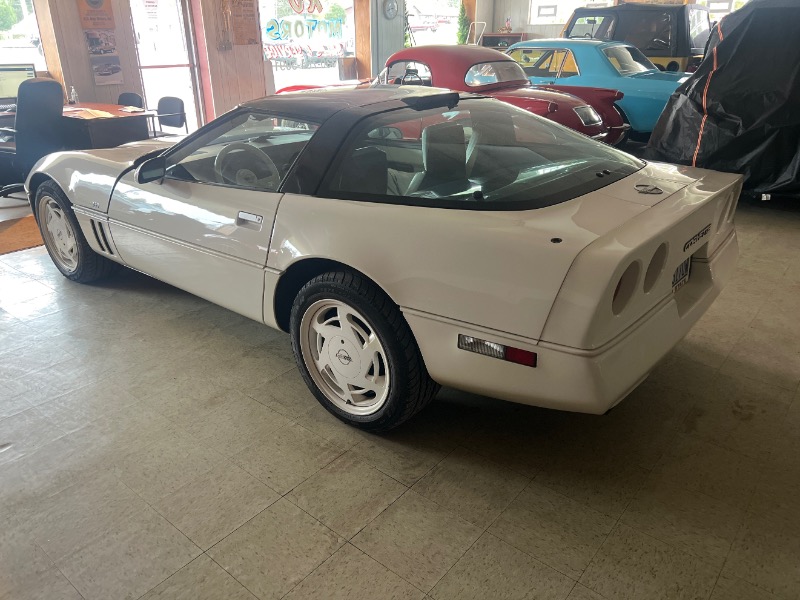 Chevrolet Corvette Coupe 1988