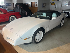 1988 Chevrolet Corvette  1988 Chevrolet Corvette
