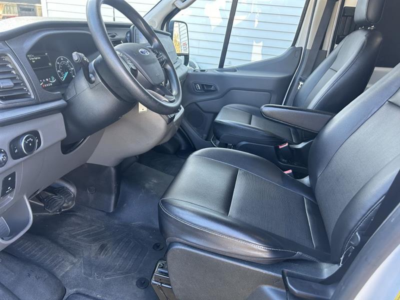 Ford Transit 250 Van High Roof w/Sliding Pass. 148-in. WB 2023