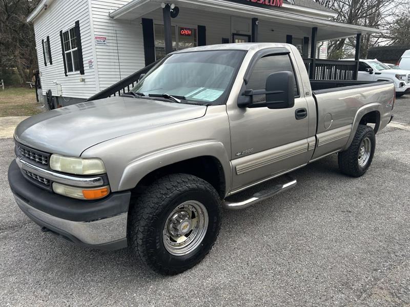2000 Chevrolet Silverado LS's photo