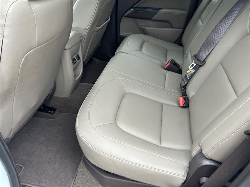 GMC Canyon SLT Crew Cab 4WD Long Box 2015