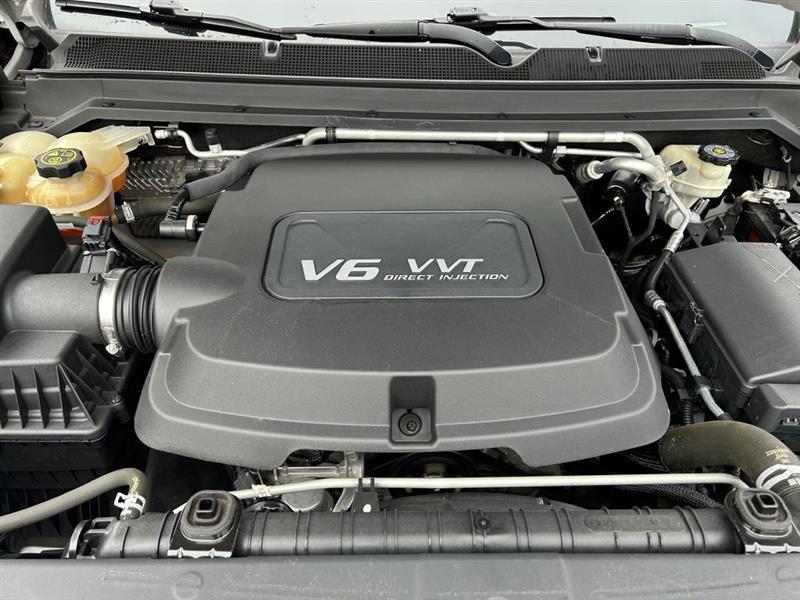 GMC Canyon SLT Crew Cab 4WD Long Box 2015