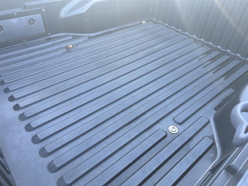 Toyota Tacoma SR5 Double Cab Long Bed I4 6AT 2WD 2018