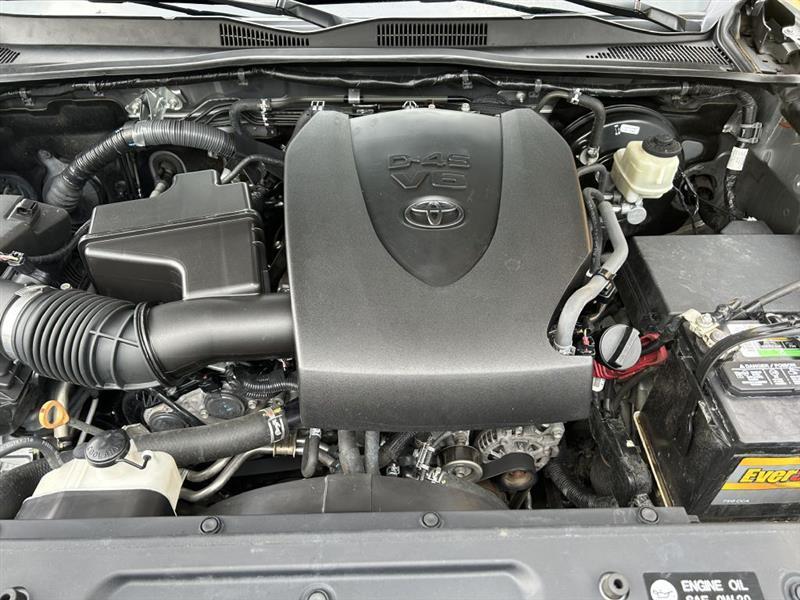 Toyota Tacoma Limited Double Cab V6 6AT 2WD 2017