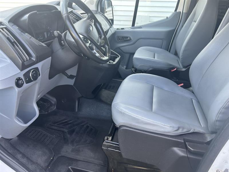 Ford Transit 150 Van 2017