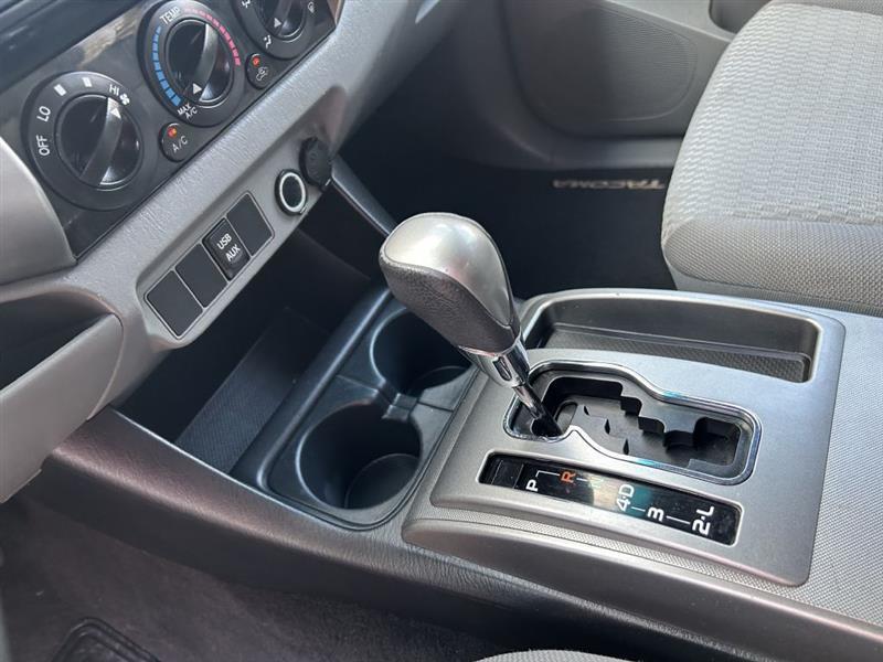 Toyota Tacoma SR5 Dbl Cab 4WD at 2013