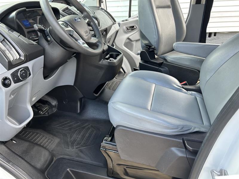 Ford Transit 250 Van Med. Roof w/Sliding Pass. 148-in. WB 2019