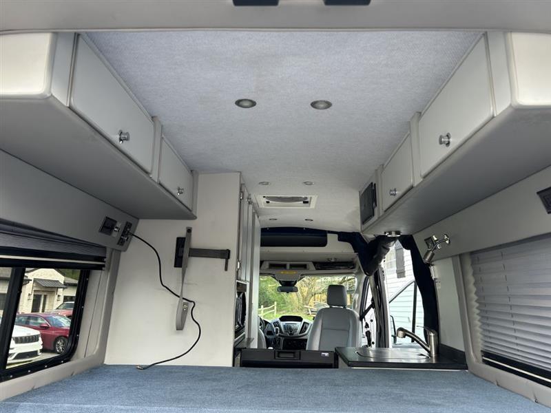 Ford Transit 250 Van Med. Roof w/Sliding Pass. 148-in. WB 2019