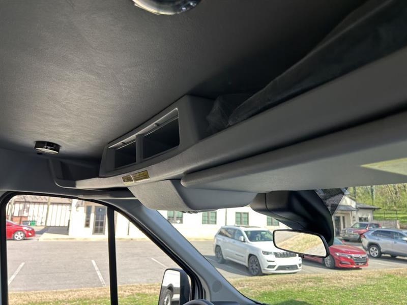Ford Transit 250 Van Med. Roof w/Sliding Pass. 148-in. WB 2019