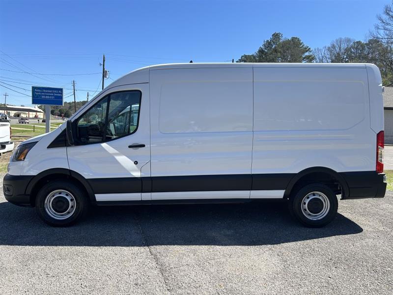 Ford Transit 250 Van Med. Roof w/Sliding Pass. 148-in. WB 2023