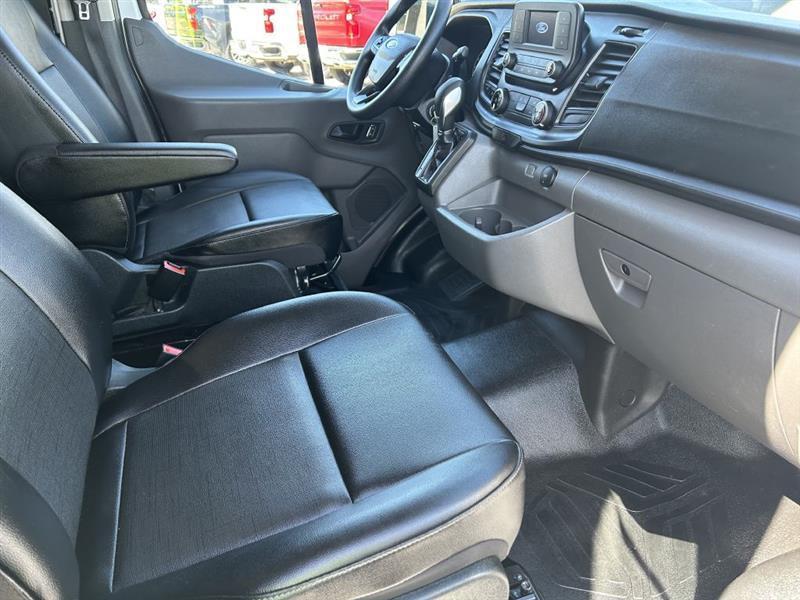 Ford Transit 250 Van Med. Roof w/Sliding Pass. 148-in. WB 2023