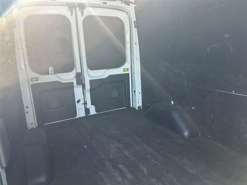 Ford Transit 250 Van Med. Roof w/Sliding Pass. 148-in. WB 2023
