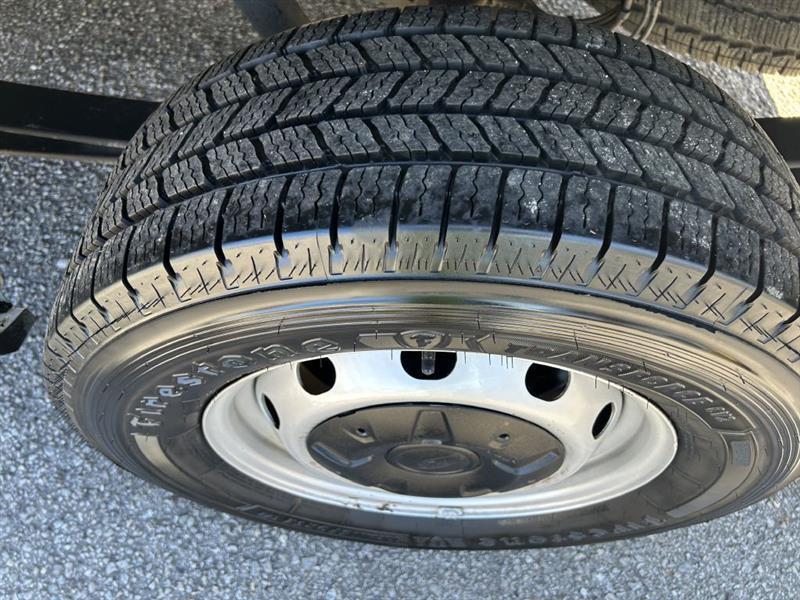 Ford Transit 250 Van Med. Roof w/Sliding Pass. 148-in. WB 2023