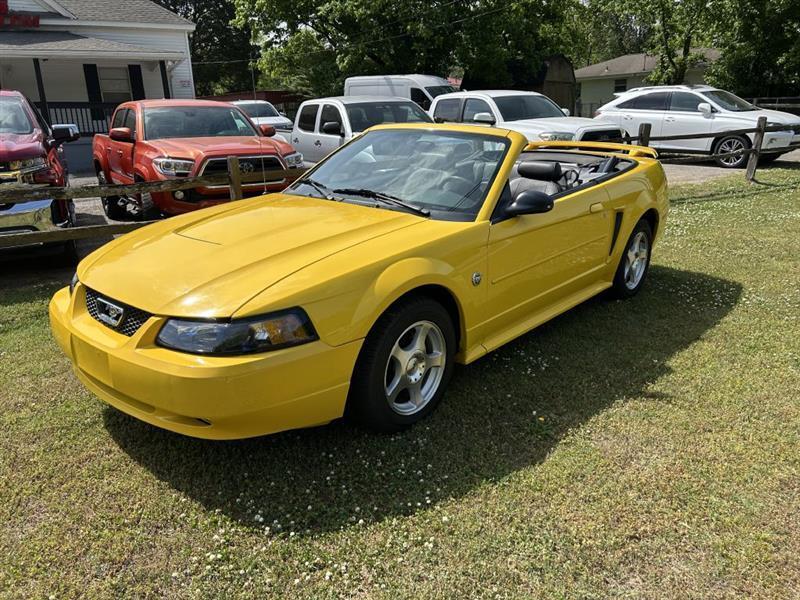 2004 Ford Mustang Deluxe Convertible