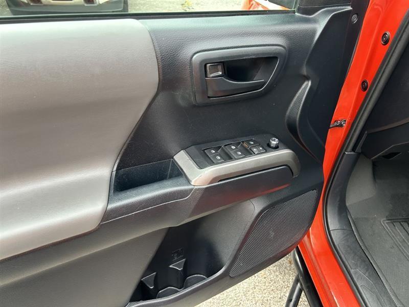 Toyota Tacoma SR5 Double Cab Long Bed V6 6AT 2WD 2018