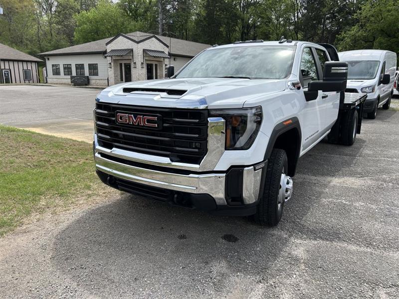 GMC Sierra 3500HD Pro Crew Cab 4WD LB 2024