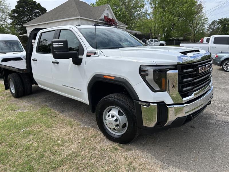 GMC Sierra 3500HD Pro Crew Cab 4WD LB 2024