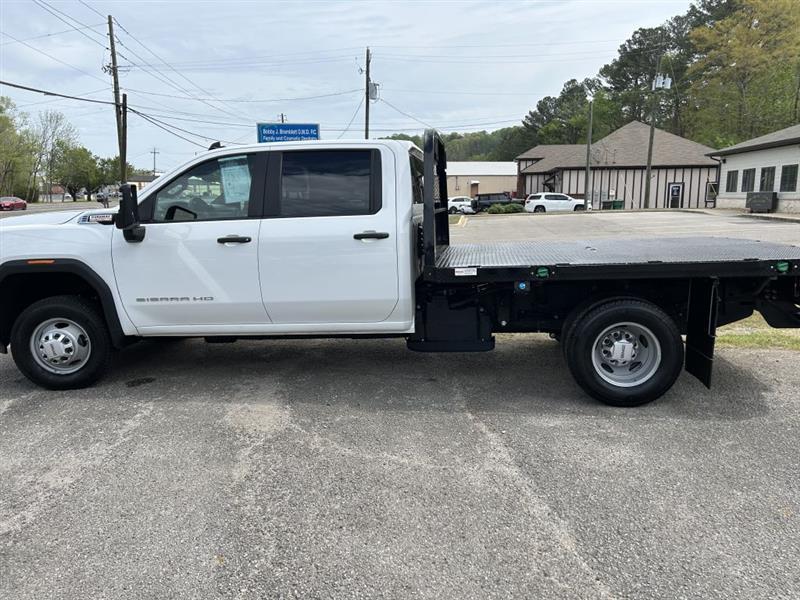 GMC Sierra 3500HD Pro Crew Cab 4WD LB 2024