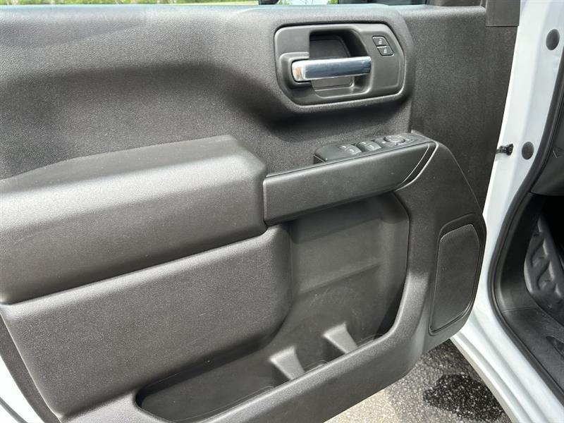 GMC Sierra 3500HD Pro Crew Cab 4WD LB 2024