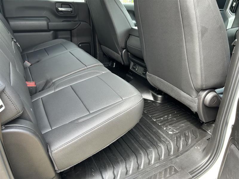 GMC Sierra 3500HD Pro Crew Cab 4WD LB 2024