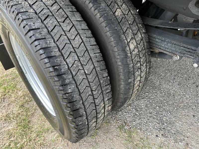 GMC Sierra 3500HD Pro Crew Cab 4WD LB 2024