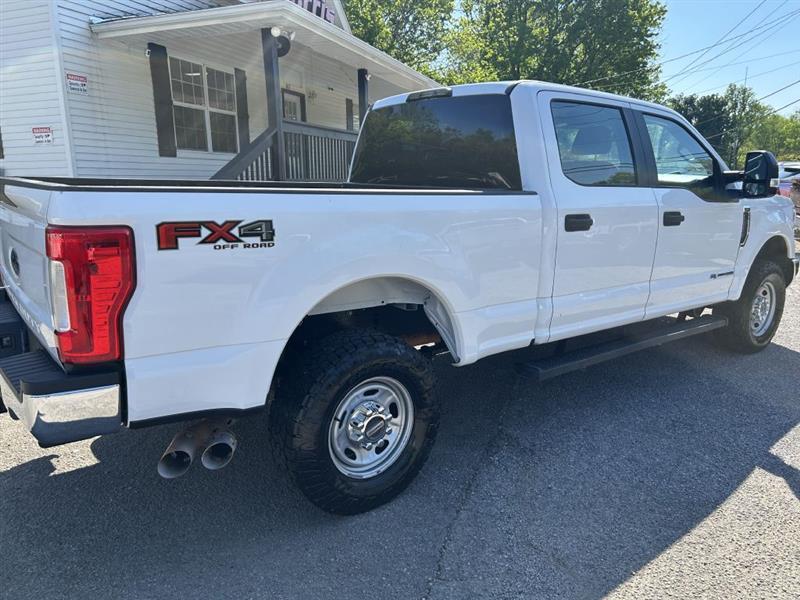 Ford F-250 SD XL Crew Cab 4WD 2019