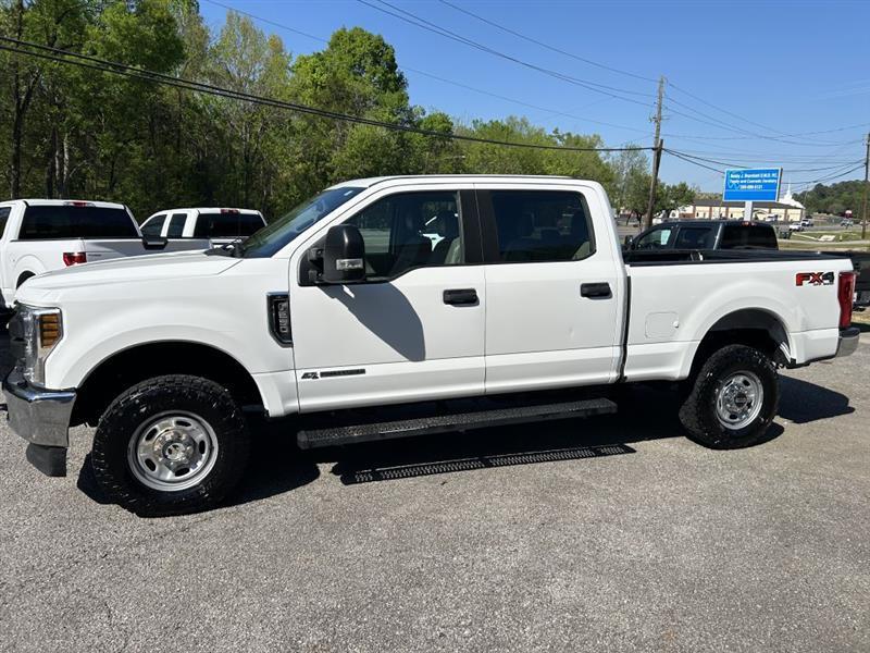 Ford F-250 SD XL Crew Cab 4WD 2019