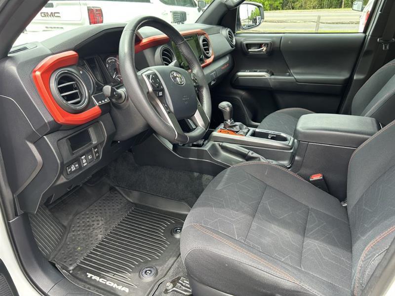 Toyota Tacoma SR5 Double Cab Long Bed V6 6AT 4WD 2018
