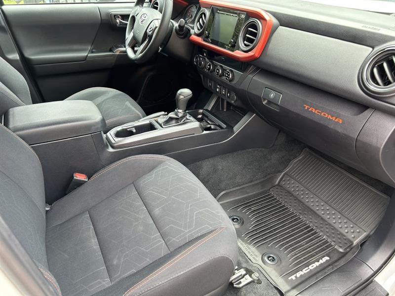 Toyota Tacoma SR5 Double Cab Long Bed V6 6AT 4WD 2018