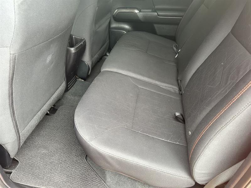 Toyota Tacoma SR5 Double Cab Long Bed V6 6AT 4WD 2016