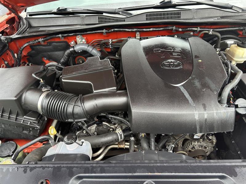 Toyota Tacoma SR5 Double Cab Long Bed V6 6AT 4WD 2016