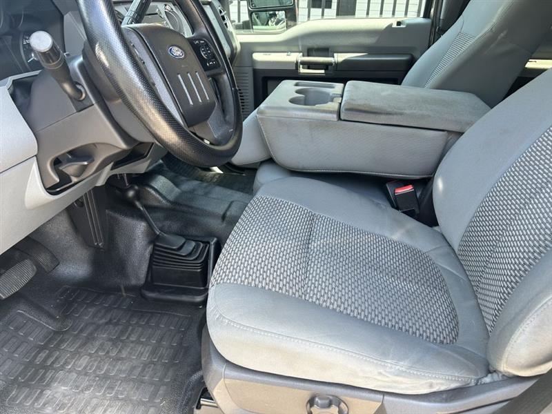 Ford F-250 SD XLT Crew Cab 4WD 2016