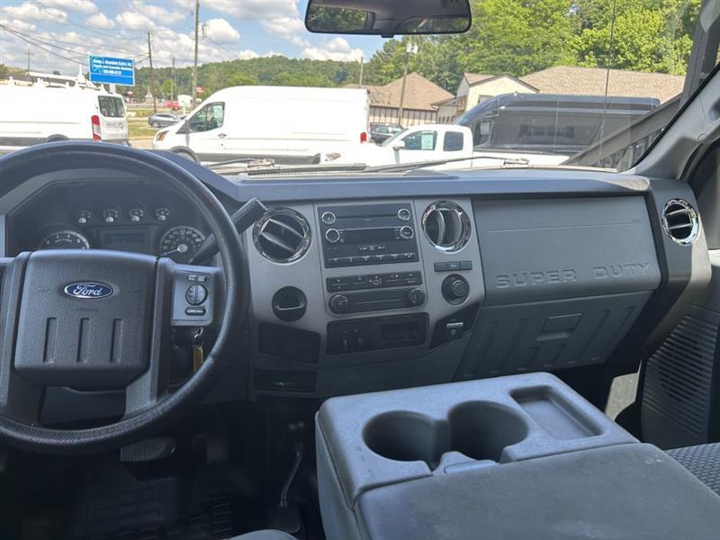 Ford F-250 SD XLT Crew Cab 4WD 2016